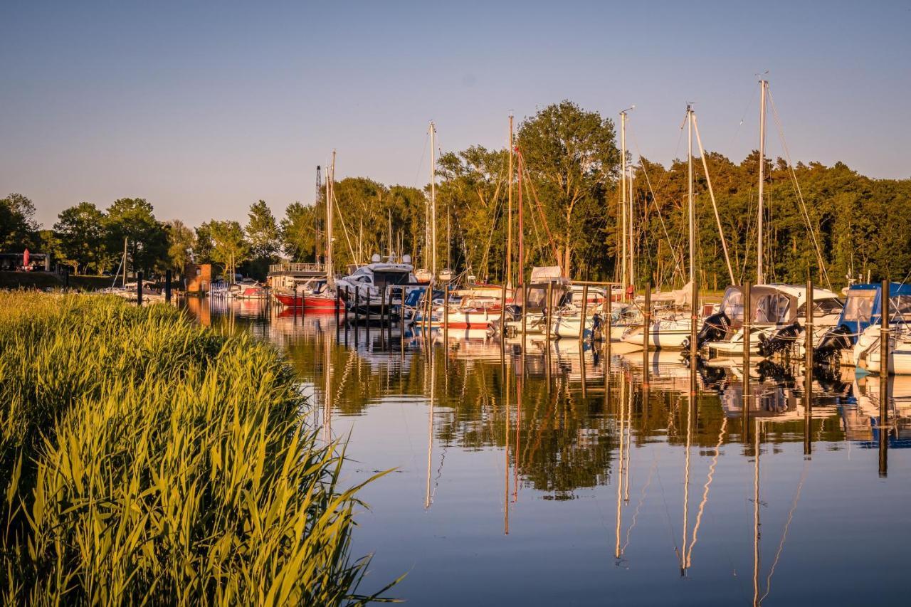 Marina Martinshafen - Beach Life Sassnitz Exterior photo